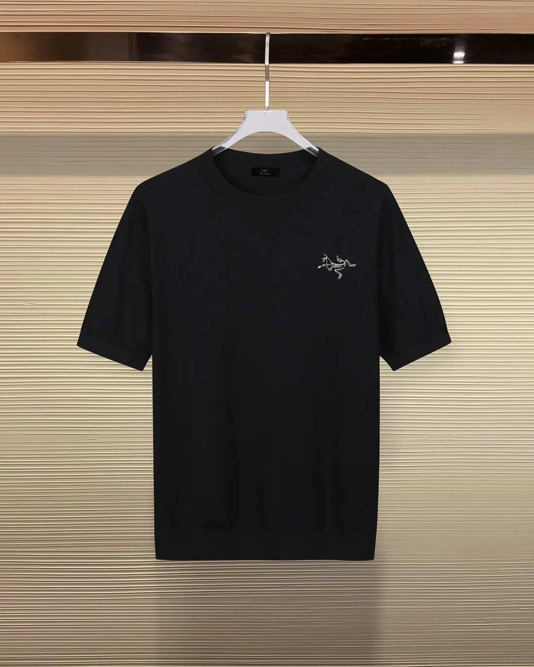 ARC TERYX* Classic logo T ✅ Quality ‼ ● ● ● ● 1：1 ● ●Size：M L XL XXL XXXL